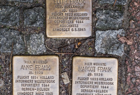 Pastorplatz 1 Aachen - Edith, Anne & Margot Frank