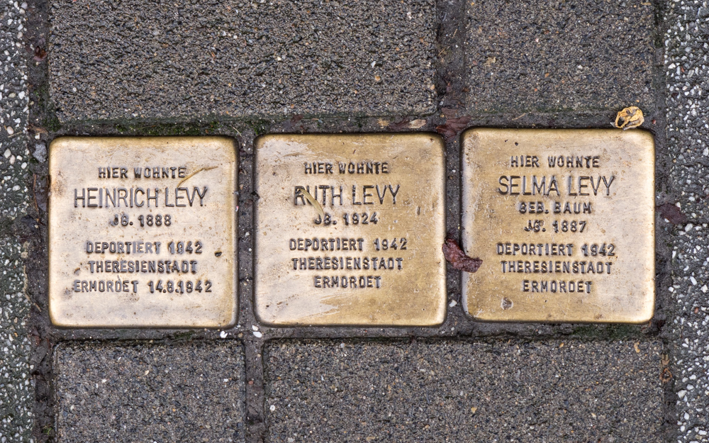 Hansemann Platz Aachen - Heinrich, Ruth & Selma Levy