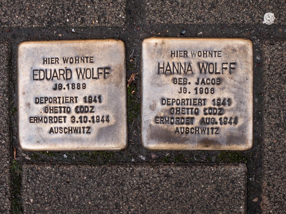 Konrad-Adenauer Platz 1 Düsseldorf; Eduard & Hanna Wolff